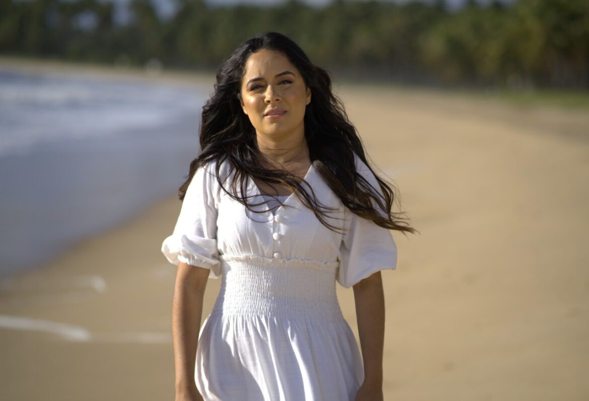 Mayra Carvalho lança “Queria ter asas pra voar”, uma canção que te fará pensar mais no Céu