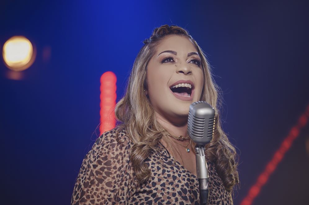 Pra. Daniella Karina lança “Só o Senhor é Deus”, segunda canção do seu EP “Majestoso” 
