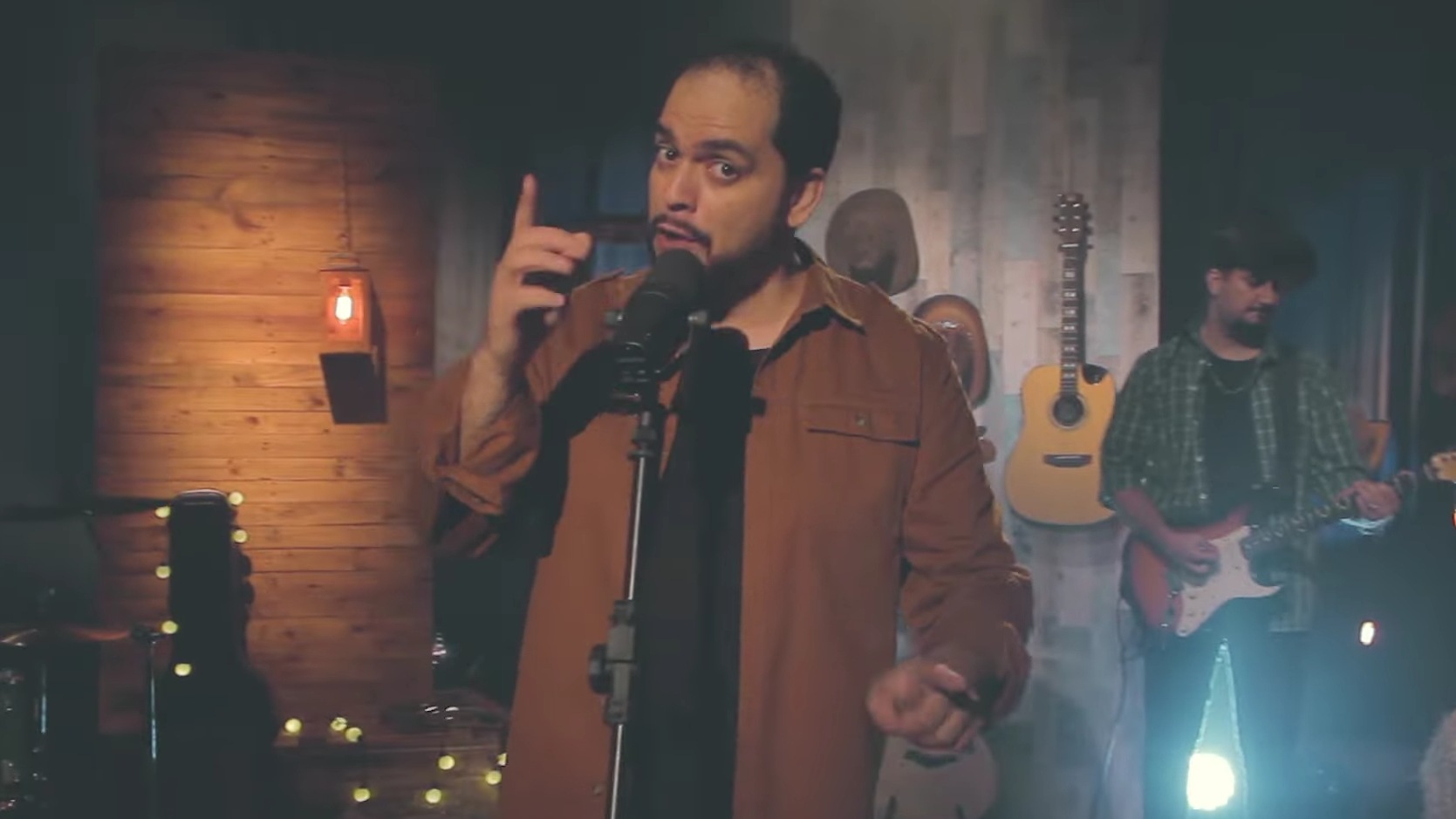 O sertanejo Gusttavo Silva lança seu novo single “Semáforo de Deus” pela Graça Music