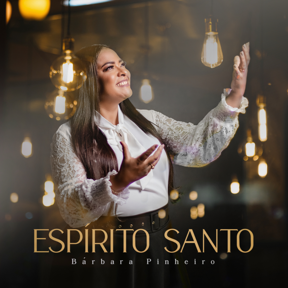 Cantora Bárbara Pinheiro lança “Espírito Santo”, single que fortalece a fé dos abatidos