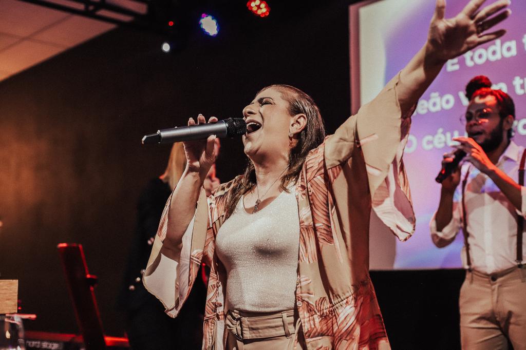 Kátia Rosa e a presidência do Ministério Aliança do Tabernáculo Church