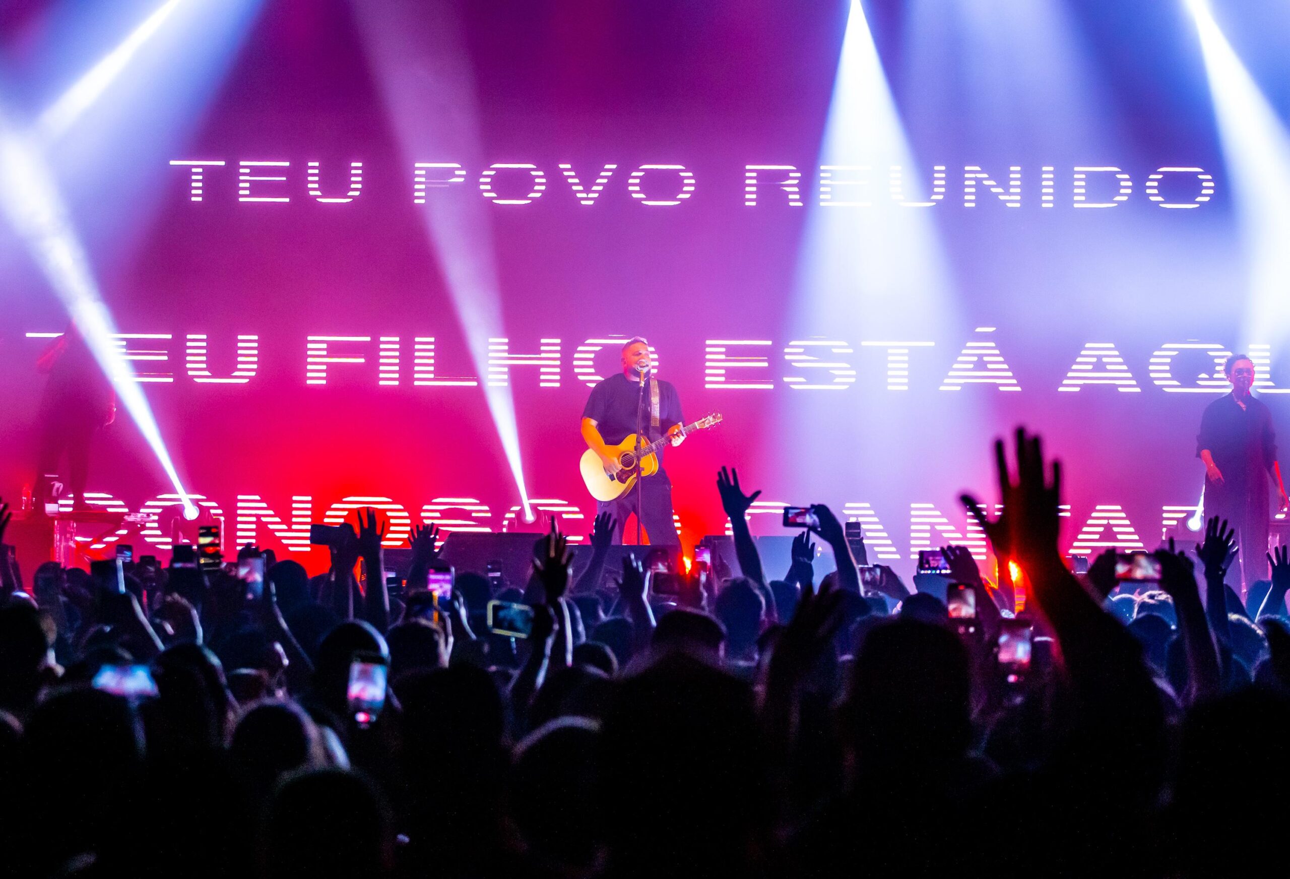 Fernandinho - Um Dia Em Tua Presença - Ouvir Música