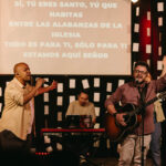 Os cantores Carlinhos Falsetti e Thiago Grulha. Foto: Divulgação.