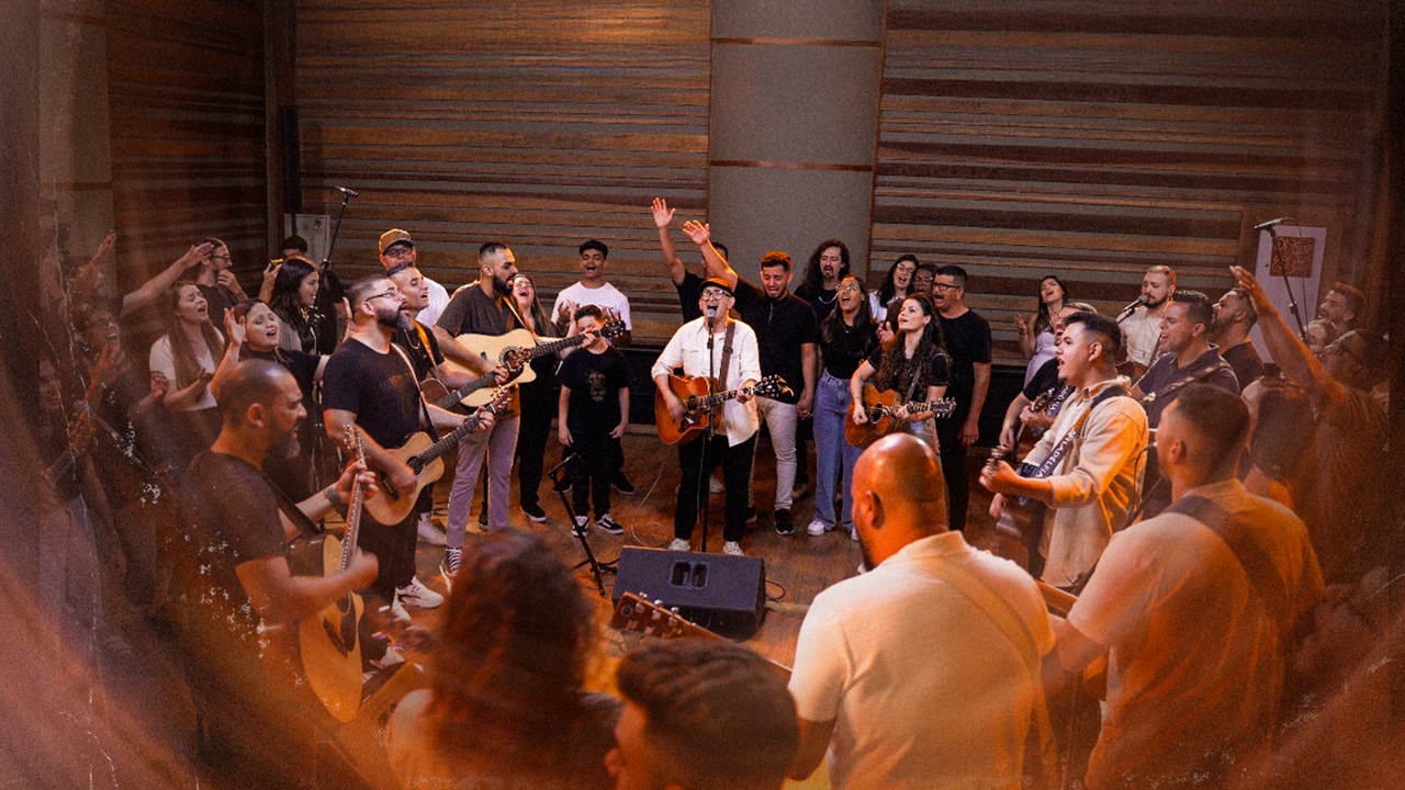 Davi Silva Lança “Poderoso Deus Eterno” e Renova Seu Compromisso com a Adoração