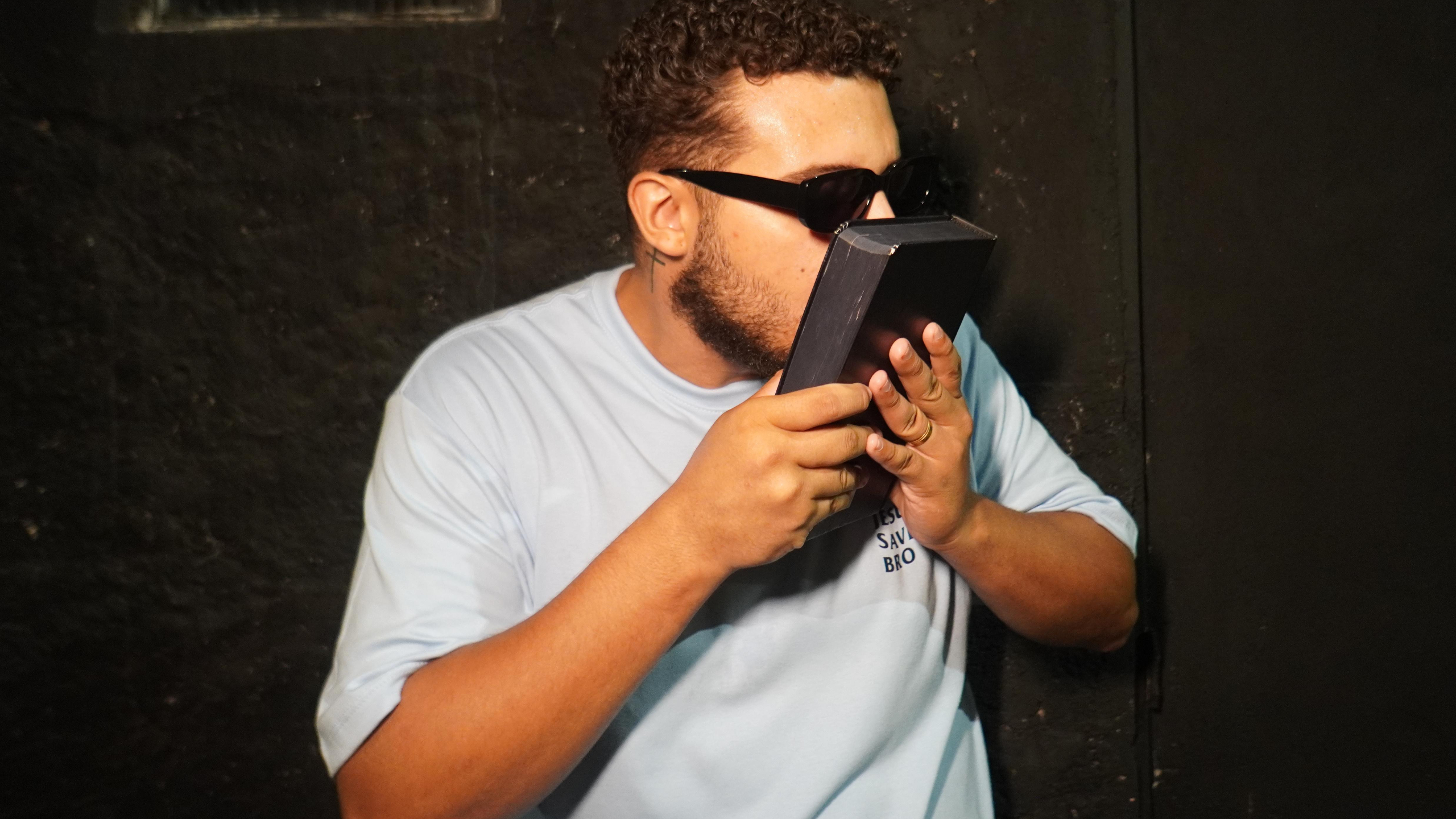 Maia Flow lança “Barras do Evangelho” pela Trindade Records