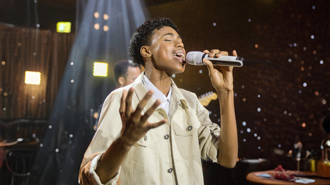 Promessa do pop pentecostal, João Gabriel lança “O Deus de Milagres”, primeiro single pela Gold Music