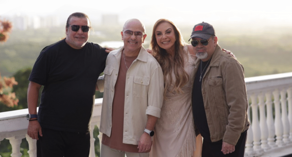 Cristina Mel e Banda Novo Som lançam o single romântico “Dizendo Sim” em comemoração ao Dia dos Namorados
