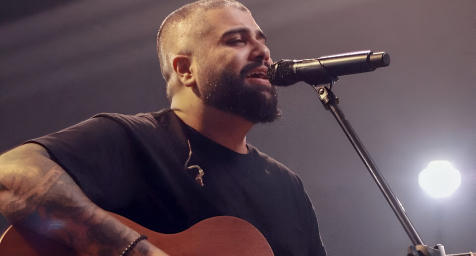 Flavio Vasques lança “Mais Fogo, Mais Glória”: Um clamor por presença real e contínua
