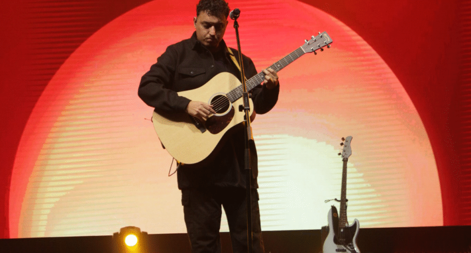 José Wellington lança o EP “Santo” e apresenta o clipe da faixa-título
