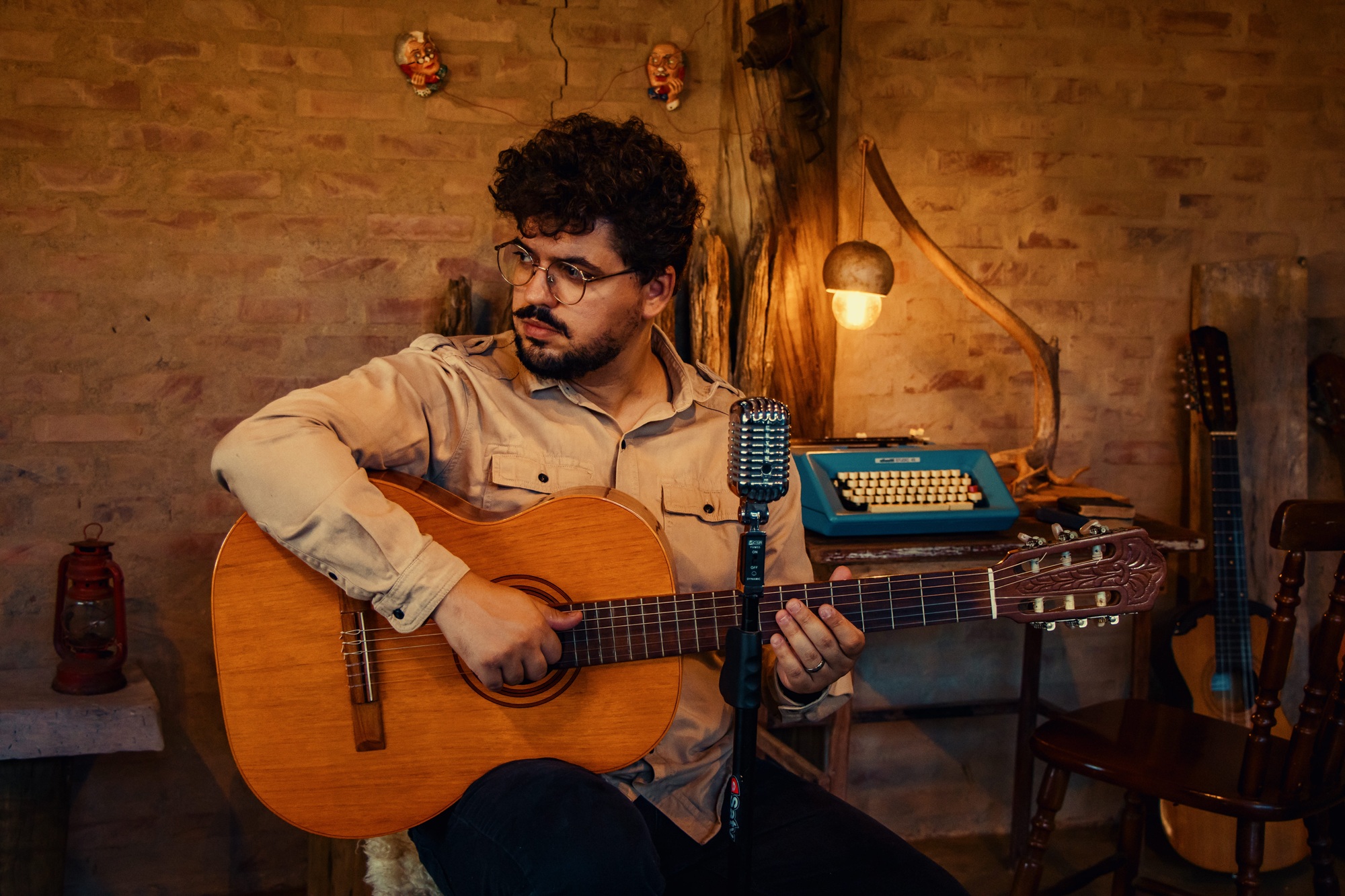 Jessé Lucas resgata tesouros da fé em seu novo EP “Hinos da Harpa (Vol. 1)”