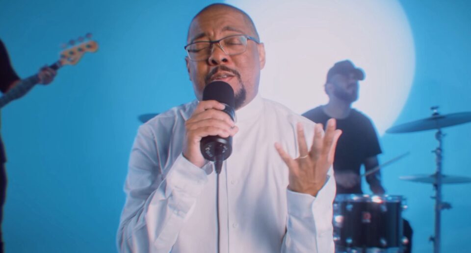 Diácono Alberto Araújo apresenta “Há Poder” e reforça sua missão musical no cenário cristão