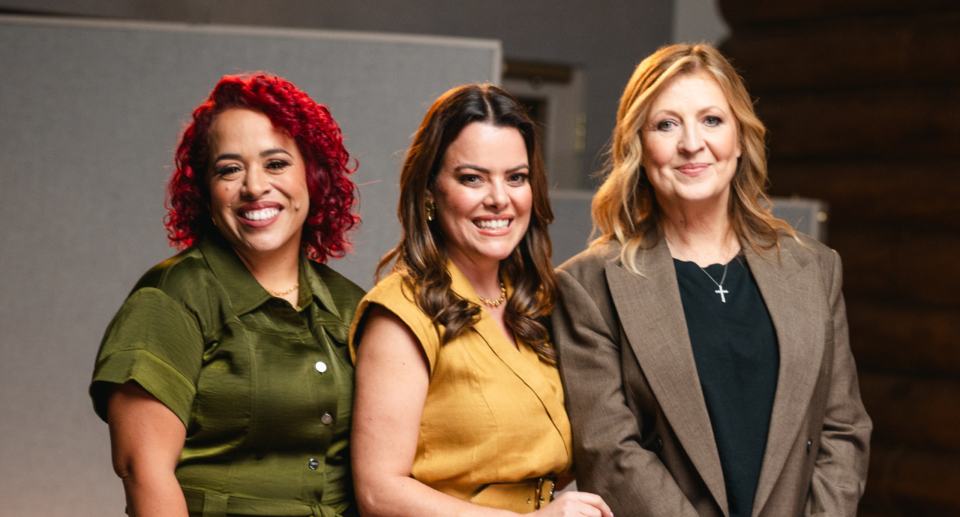 Ana Paula Valadão participa de versão trilíngue de “Aclame ao Senhor” ao lado de Darlene Zschech e Ingrid Rosario