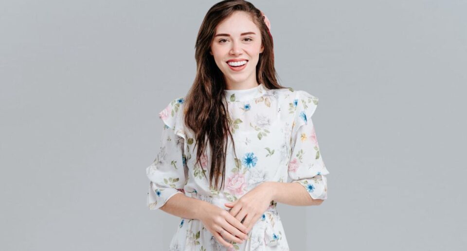 Anna Clara Rocha amplia alcance no digital e vive momento de crescimento na carreira