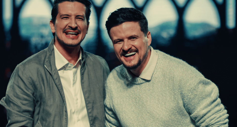 André e Felipe lançam “Foi Por Mim”, canção sobre o sacrifício e a redenção de Cristo