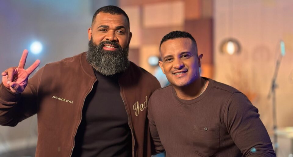 Os cantores Jeyzer Maia e Junior Silca. Foto: Graça Music.