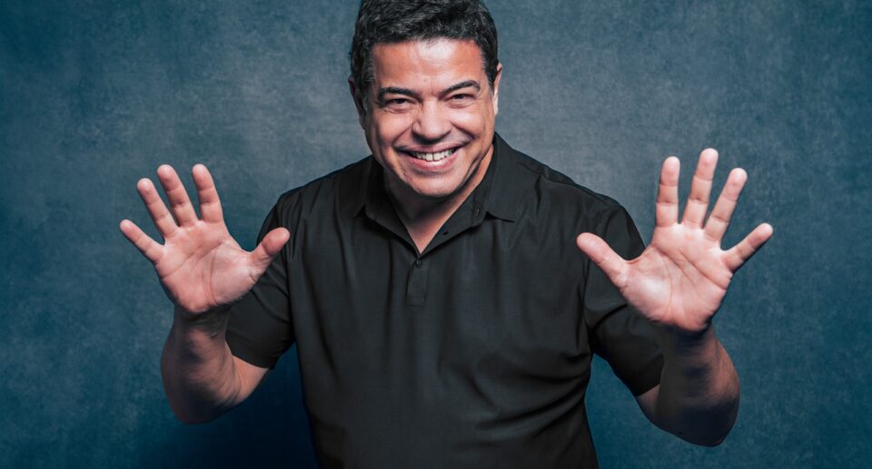 Samuel Modesto: Pastor e apresentador, une carisma e propósito na comunicação