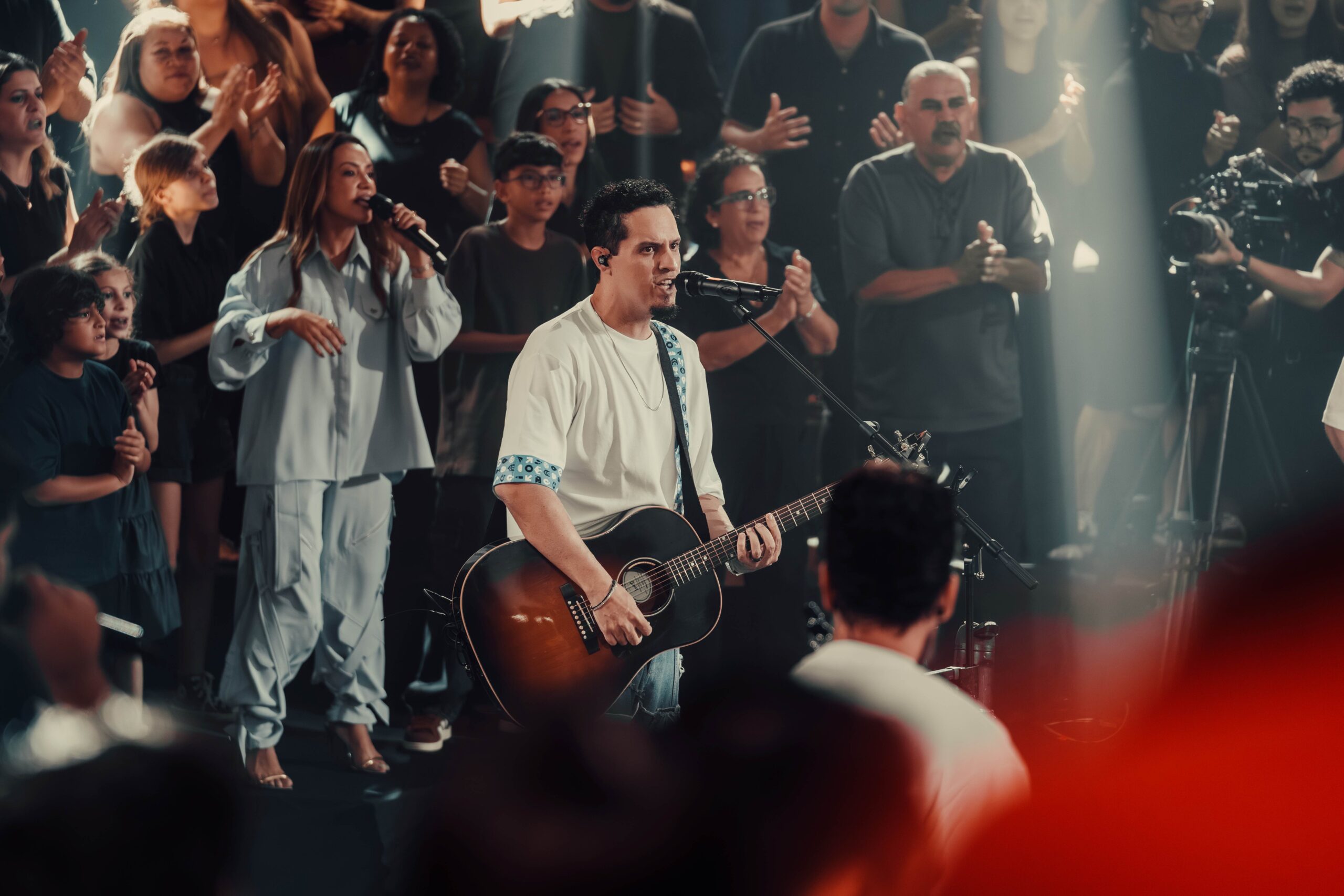 Após seis anos, Morada apresenta o álbum {AO SENHOR • AOS SANTOS • AO MUNDO} só com músicas inéditas