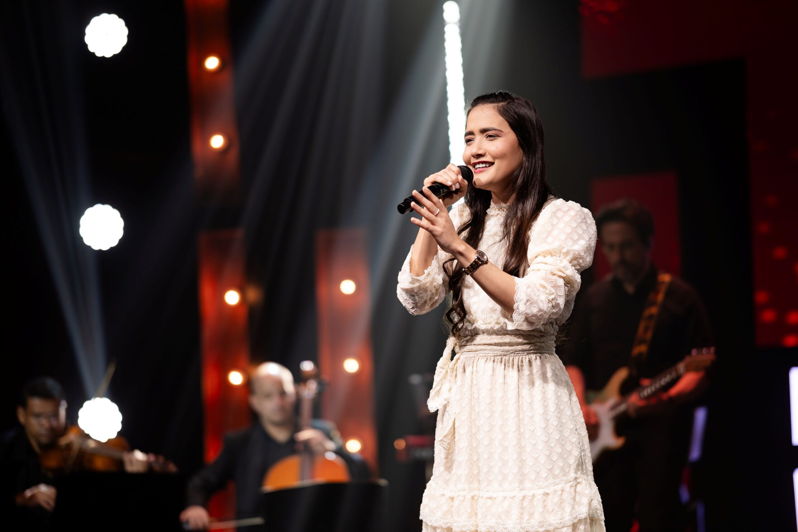 Talita Santos regrava a canção “Sabe Filho”, sucesso imortalizado na voz de Mara Lima