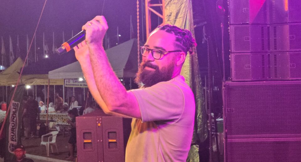 Jhonny Salvação emociona população do Pará durante o Aviva Rurópolis 2026