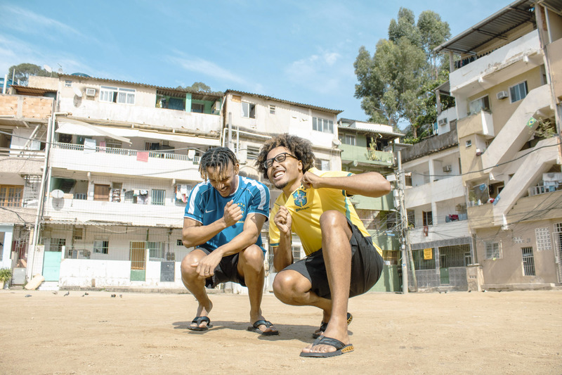Rapper Brunno Ramos, em colaboração com Bruninho Music e Victor Henry, lança a faixa “Brasil”