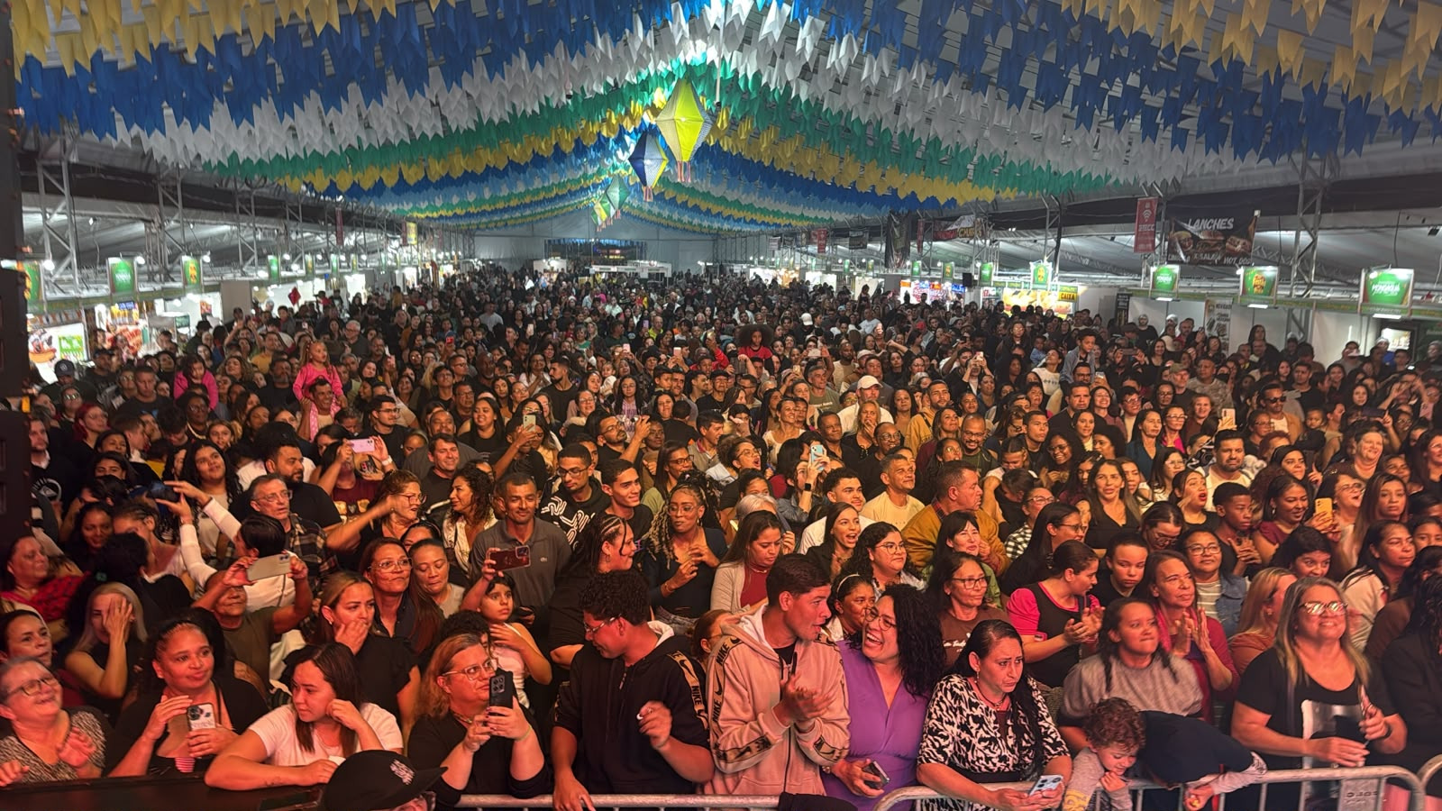 Mongaguá com Cristo – Difusão Cultural de Música Cristã reúne mais de 14 mil pessoas em grande celebração no litoral paulista