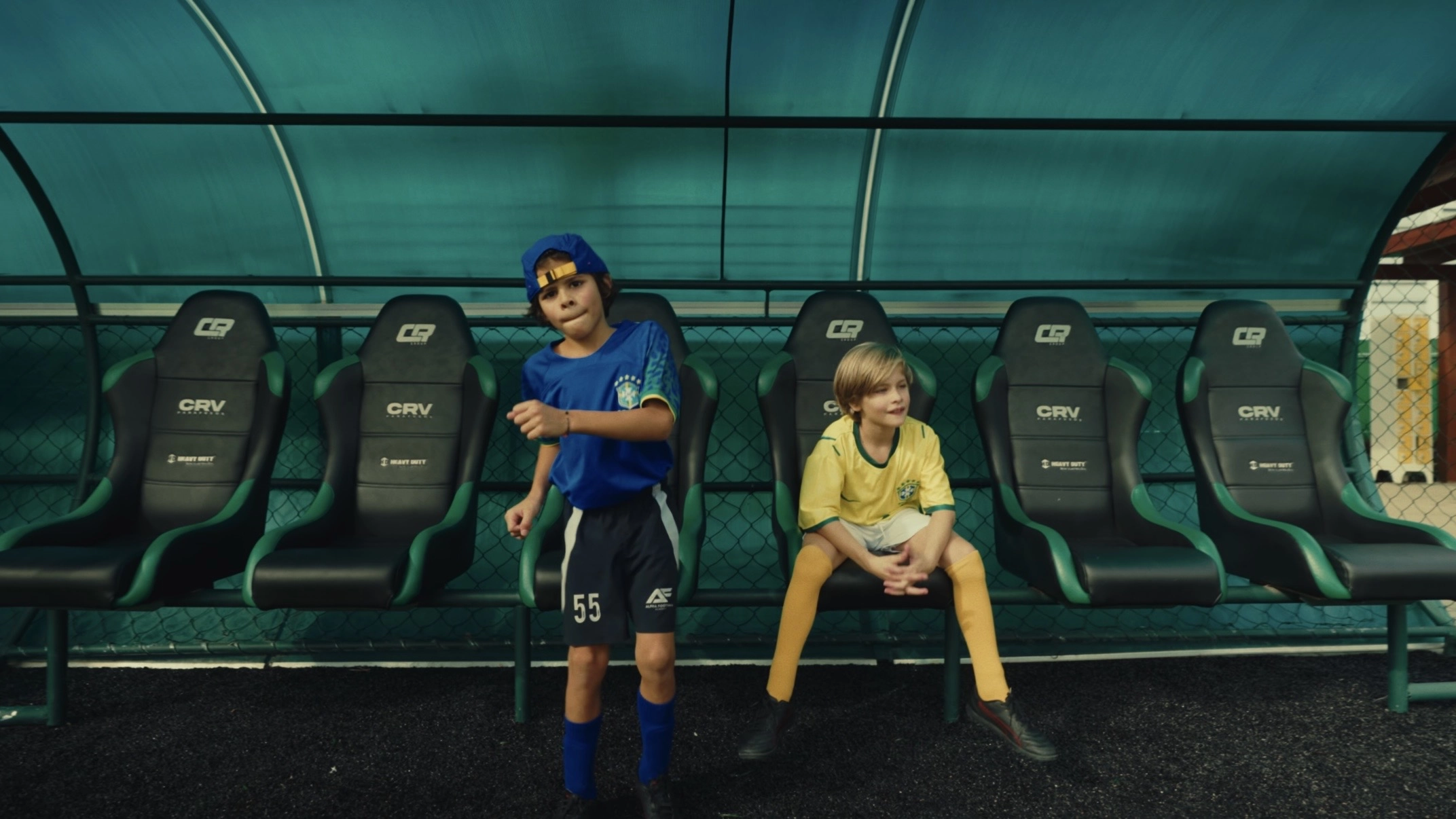 Nesk Only apresenta o EP “Estilo Brasileiro” e o videoclipe da faixa-título